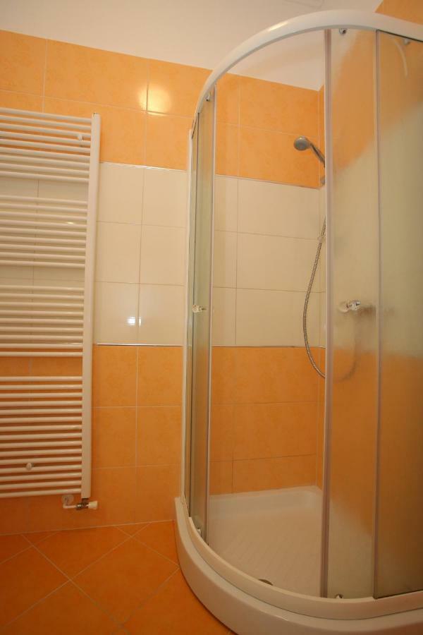 Apartment & Rooms Three Angels Baska  Ngoại thất bức ảnh